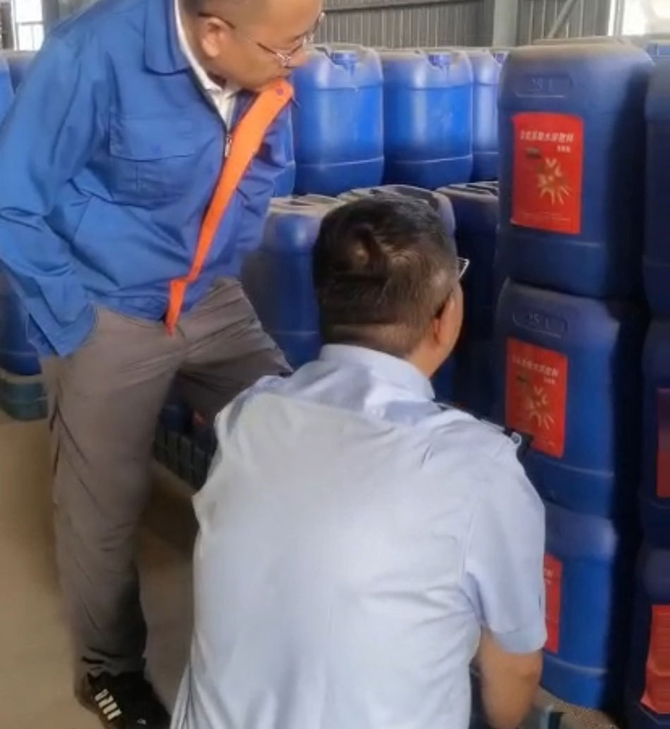 影子調(diào)查 | 千畝辣椒減產(chǎn)背后的真假化肥之爭